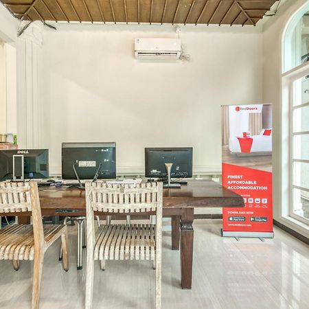 Reddoorz Plus Near Akademi Kepolisian Semarang 3 Ngoại thất bức ảnh