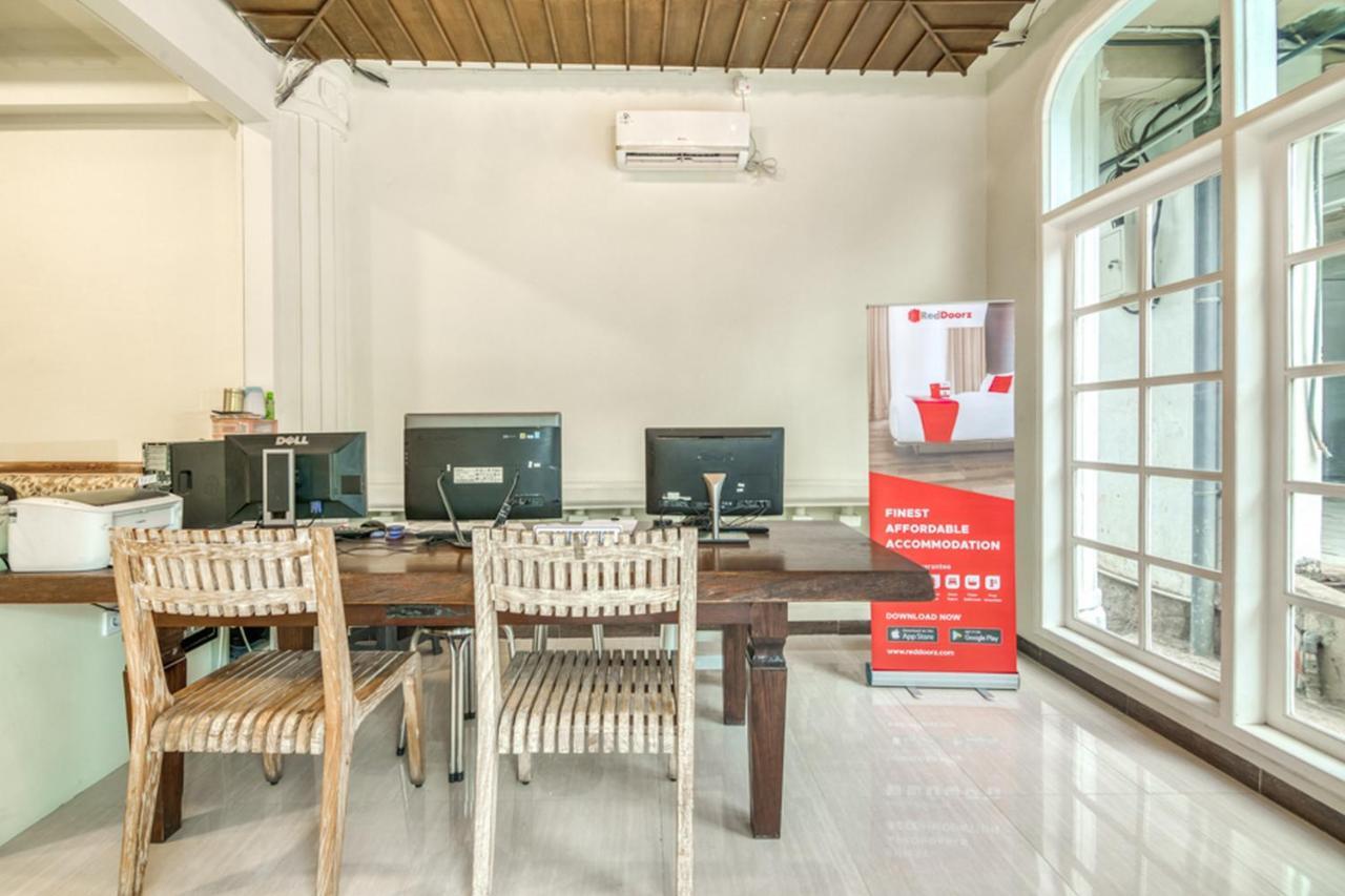 Reddoorz Plus Near Akademi Kepolisian Semarang 3 Ngoại thất bức ảnh