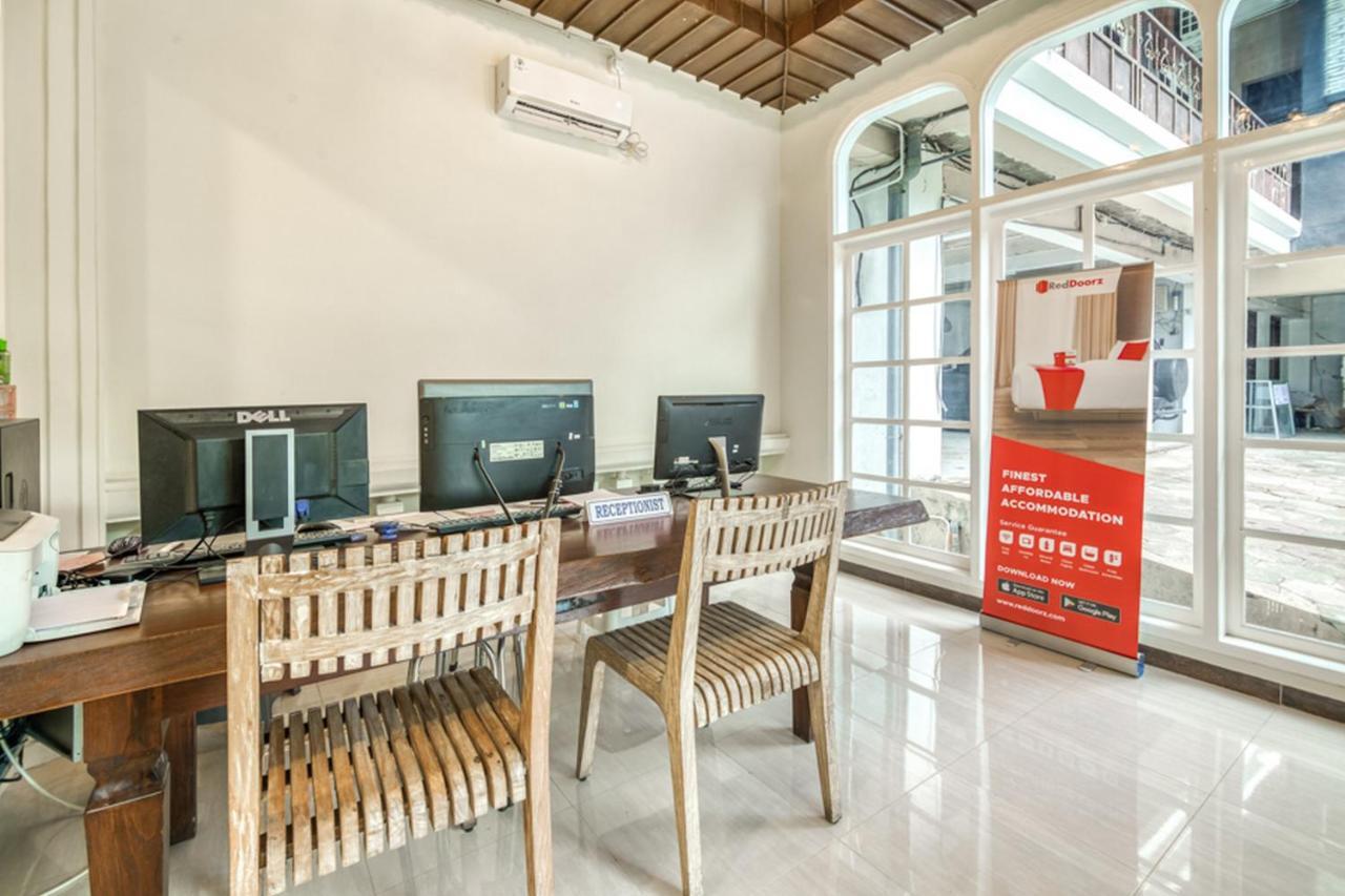 Reddoorz Plus Near Akademi Kepolisian Semarang 3 Ngoại thất bức ảnh
