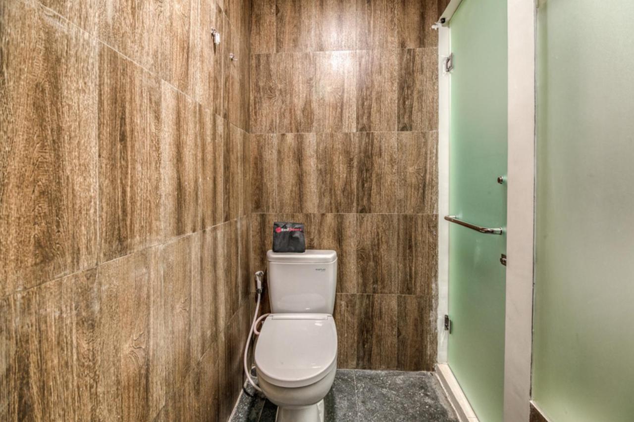 Reddoorz Plus Near Akademi Kepolisian Semarang 3 Ngoại thất bức ảnh